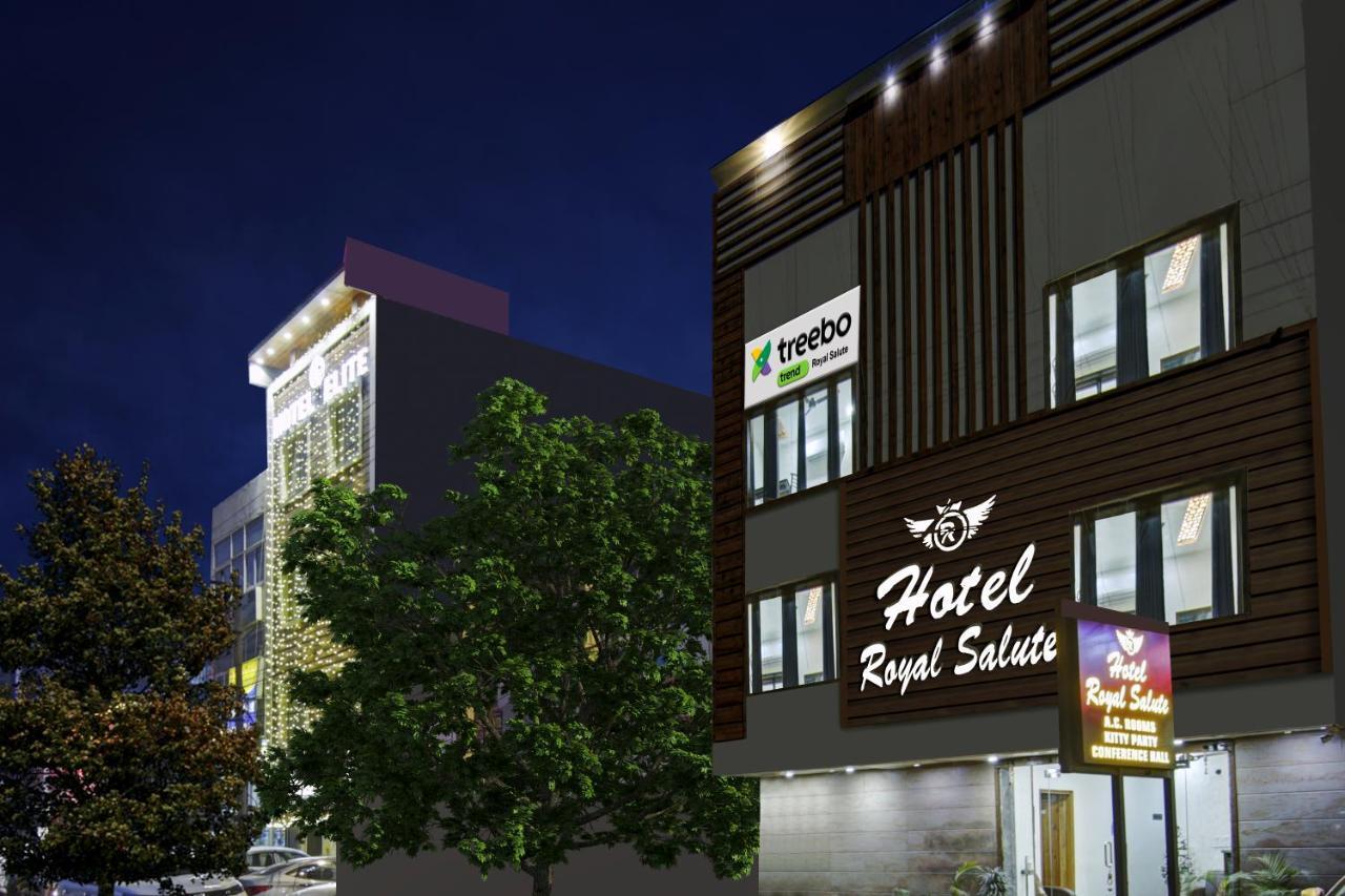 Hotel Treebo Royal Salute, Zirakpur Exterior foto